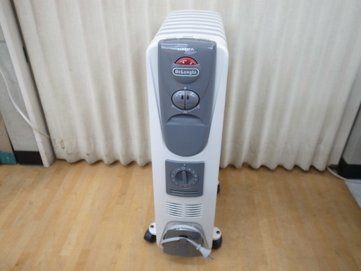 デロンギ オイルヒーター HR－０３８１２TC【モノ市場 知立店】４１