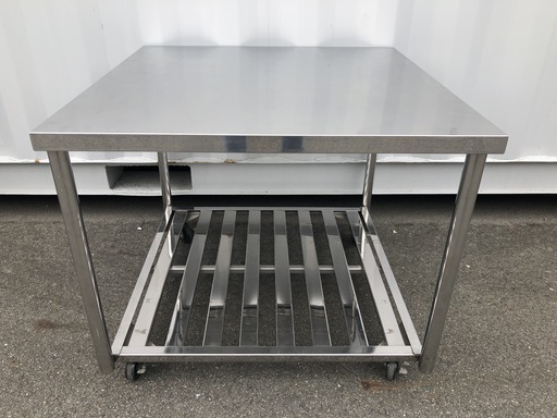 ステンレス作業台/調理台・業務用　（90ｃｍｘ90ｃｍ　高さ75ｃｍ）台車付き