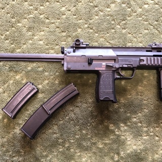【オークションサイト出品の為早期終了の可能性あり】MP7A　東京マルイ　中古品　箱付きの画像