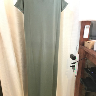 TITICACA 半袖花柄ロングワンピース#Cattleya 109の画像