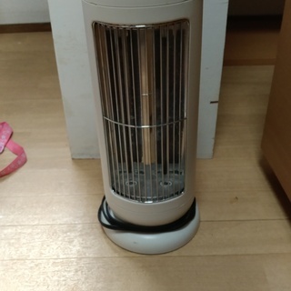 電気ストーブ　首振り機能付き