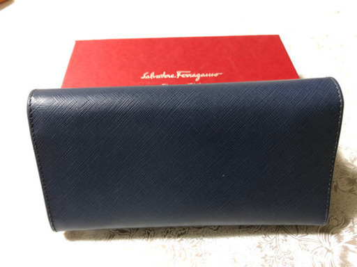 サルヴァトーレ フェラガモ 長財布