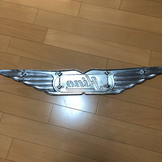 日野　純正のスチール製、旧型　ウィングエンブレム