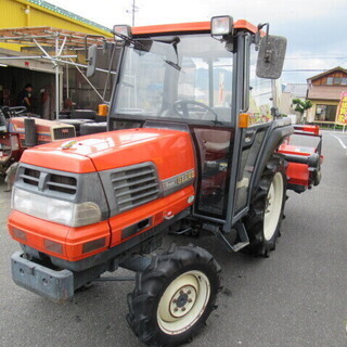 【京都府から出品】クボタ　トラクターGL240　・キャビン　エア...