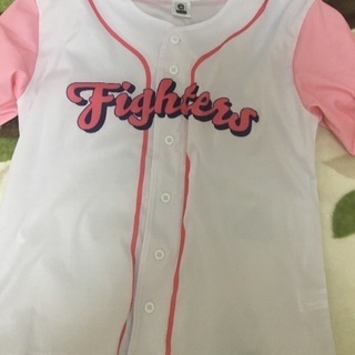 ファイターズガールズユニフォーム