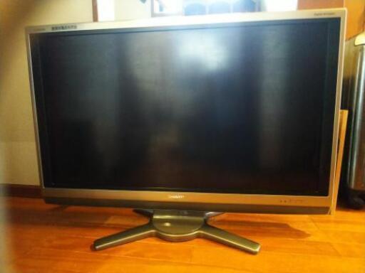 SHARP ＡＱＵＯＳ40型テレビ
