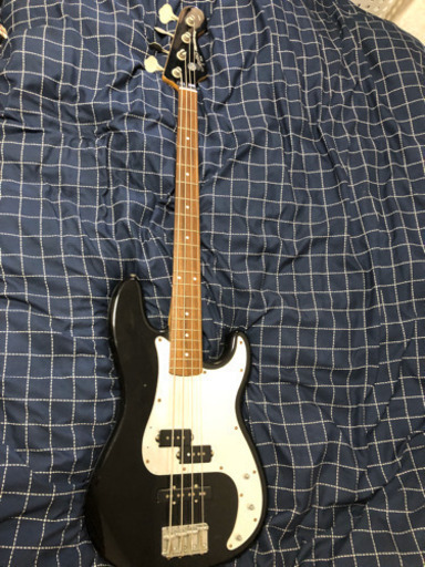 スクワイア　ベース　ケース付き！STANDARD SERIES PRECISION BASS PJ