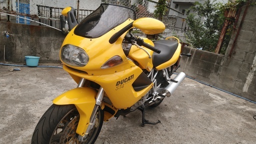 ☆☆DUCATI ST4　ZDMS200AAYB　黄色　私物として普段乗ってるバイクです　よく走りますよ