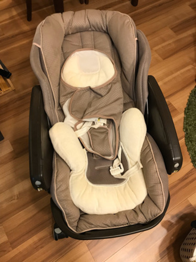 【値下げ】アップリカ  ユラリズムDX  カンタービレ  電動スイング ハイローベット＆チェア