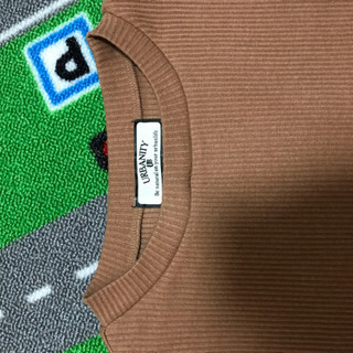 ベイクドカラートップス フリルの画像