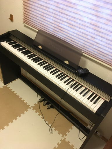 カシオ電子ピアノ