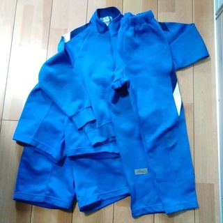 140サイズ上下セットの画像