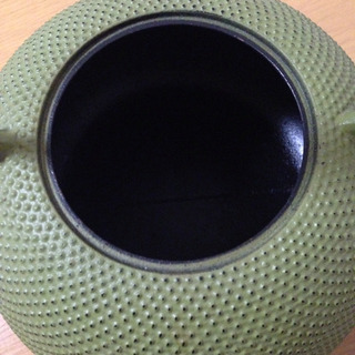 【売約済】岩鋳製 南部鉄器 鉄瓶と鍋敷きのセットの画像