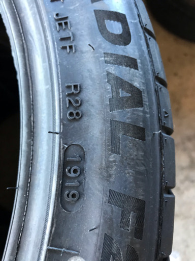 215/45/17 新品タイヤ入荷しました★交換込み★