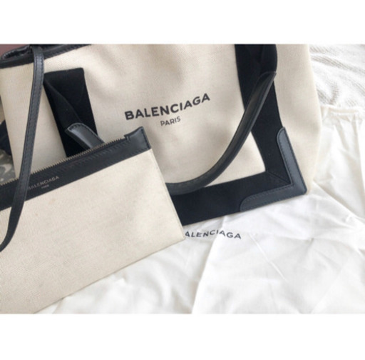 BALENCIAGA ネイビーカバS
