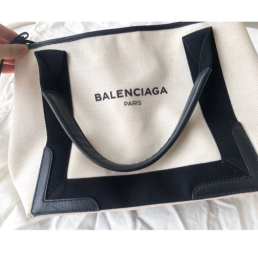 BALENCIAGA ネイビーカバS 