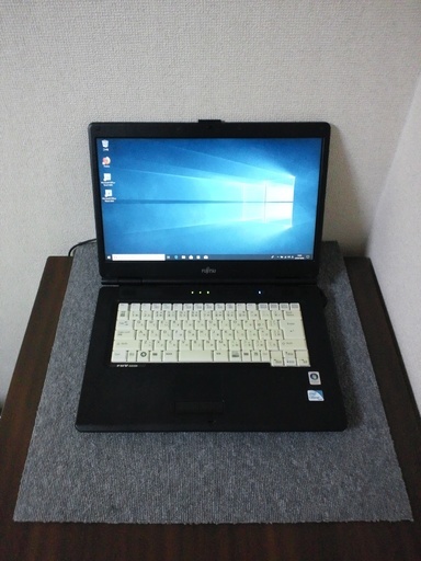 （代引可能）WIN10 FUJITSU FMV-A8280