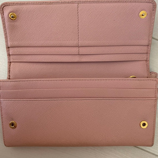 【プラダ】長財布 使用感あり 外箱 ギャランティカード付きの画像