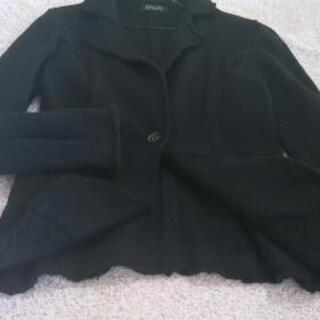 【無料】黒ジャケットの画像