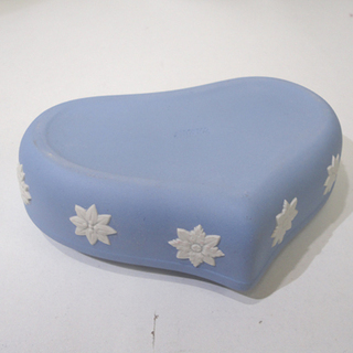  WEDGWOOD/ウェッジウッド ジャスパー ハートBOX 小物入れ アクセサリー入れ ケース 陶器 の画像