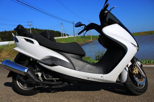 ヤマハ マジェスティ125FI 2009年式最終モデル 低走行 コマジェ ノーマル車