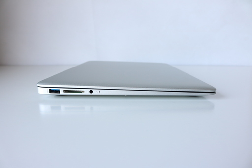 Windows10/Corei7 2.4GHz/8GBメモリ/高速mSATA SSD512GB/13.3インチ/無線LAN搭載/Off