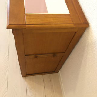 収納 棚 引き出し付きの画像
