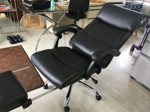 ハイバック リクライニングチェア  オットマン付き！！！