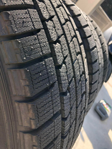 スタッドレスタイヤ4本