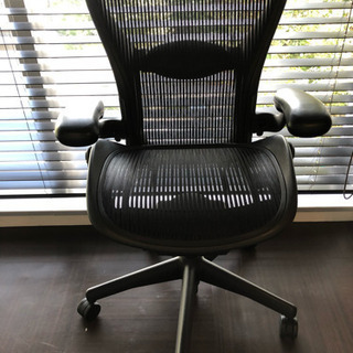 アーロンチェア ハーマンミラー（スタンダード・Bサイズ・ランバーサポート・稼働肘）ロンチェア Herman Miller/ハーマン
