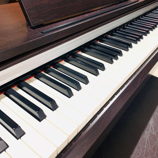 YAMAHA PA-150 電子ピアノ 椅子付きです。