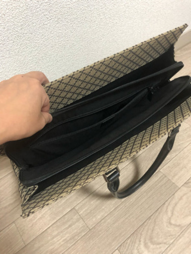 GUCCIビジネスバッグ✨