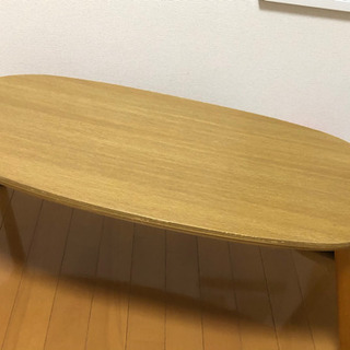 テーブル　500円の画像