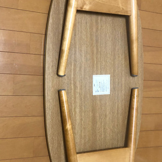 テーブル　500円の画像