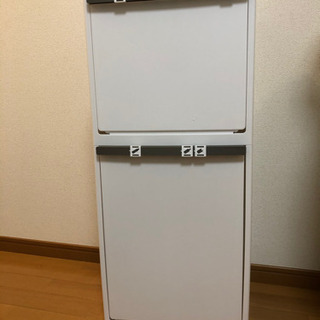 取引中　二段式ゴミ箱　ニトリの画像
