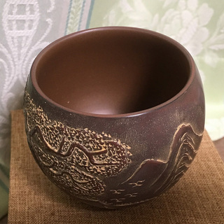 中国 欽陶居 湯飲み No.40 浮彫山水 禅定杯 紫泥 白泥 紫砂 茶壷 茶壺 欽州 ぐい飲み お猪口 ショットグラス 湯呑みの画像