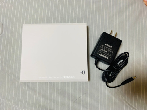【未使用】破格！超美品　ワイヤレス　I・O  DATA DVDドライブ   充電器セット
