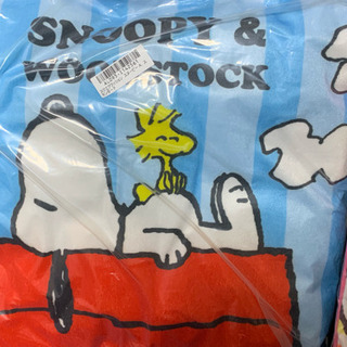 新品☆SNOOPY スヌーピー   スクエアクッションセット‼️の画像