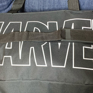 新品‼️MARVEL ドデカ！ボストンバッグ ゴールドの画像
