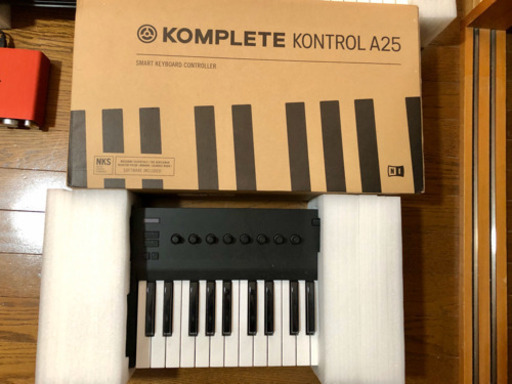 美品　NATIVE INSTRUMENTS ネイティブインストゥルメンツ
