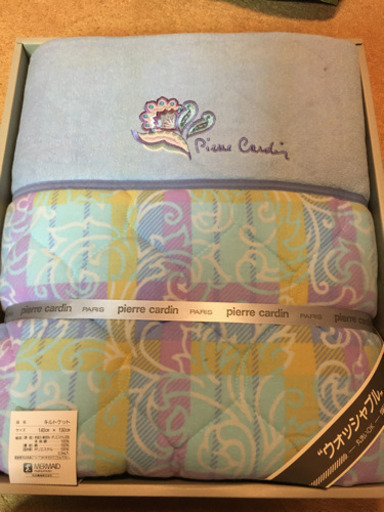 ピエールカルダンの毛布　未使用