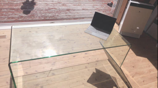 ガラステーブル売ります