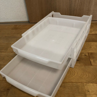 100均プラ引き出し4点の画像