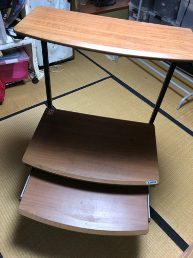 （決まりました）パソコンデスク　ロータイプ