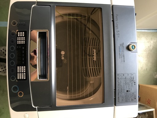 ２０１３年式ＬＧ洗濯機５.5キロ