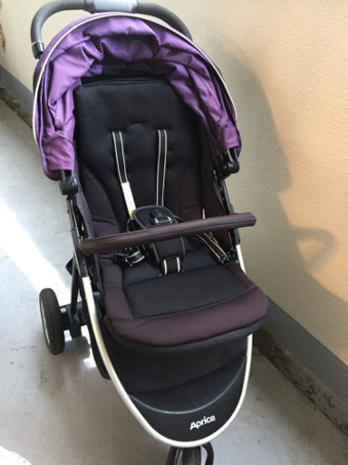 アップリカ 3輪バギー スムーヴ ベビーカー