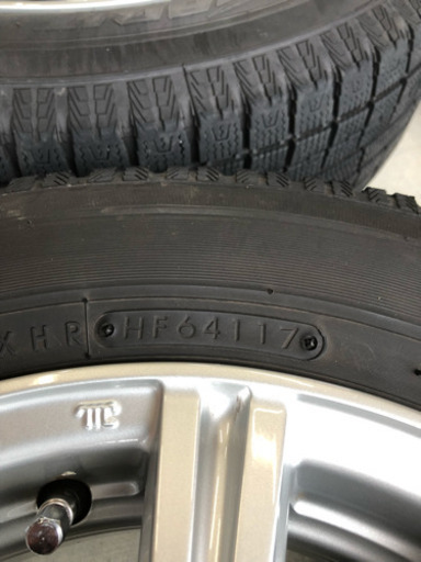 【取引中】スタッドレスタイヤ  175/70/R14  シエンタ