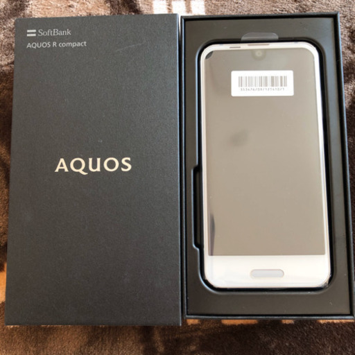 AQUOS R compact