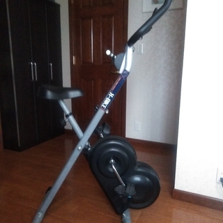 自宅でエクササイズ！　Ｘバイクです