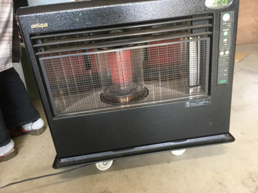 トヨトミ18畳用石油ファンヒーター